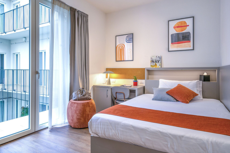 Bedroom 3, S4 Stays, Florence