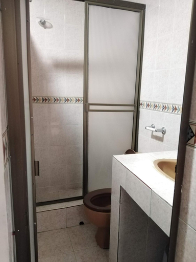 Bathroom, Hotel la Gironda, Muzo
