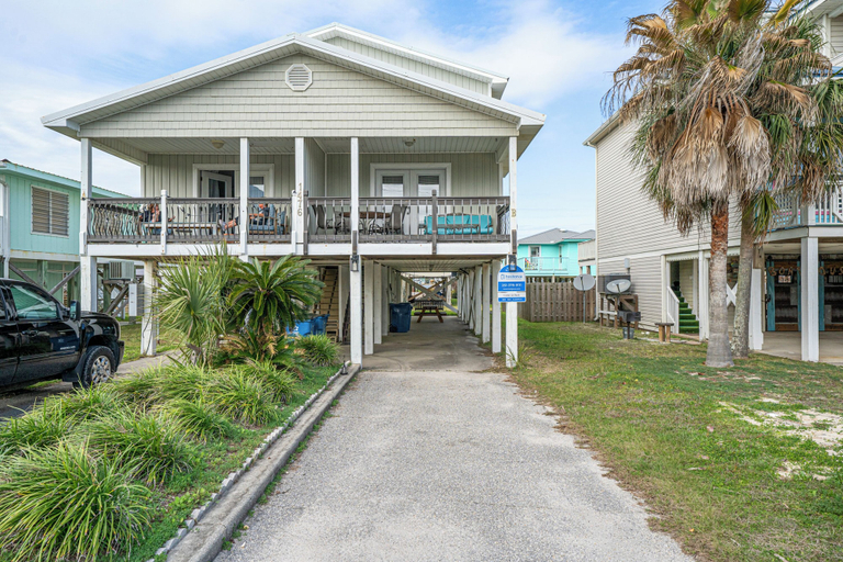 Exterior & Views 1, Come On Back 1 Block to Beach Access, Baldwin