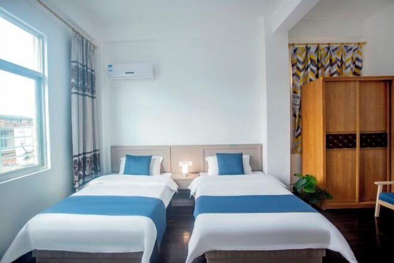Bedroom 5, Ease Hotel Weizhou Island, Putian