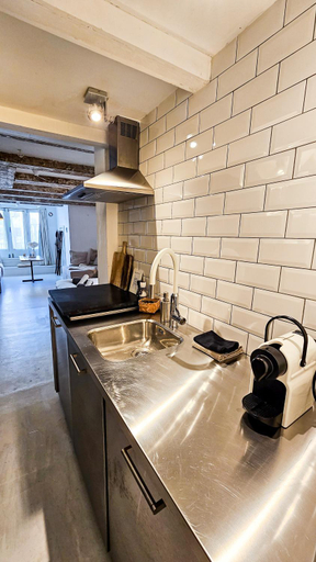 Others 5, JoyJoyJoy the White Wilde ecolicious studio in a historic Canalhouse from 1799 with terrace at the c, Amsterdam