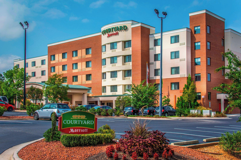 Courtyard by Marriott Greensboro Airport, Guilford