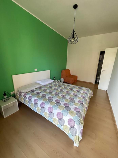 Others 4, Maradona Rooms, Napoli