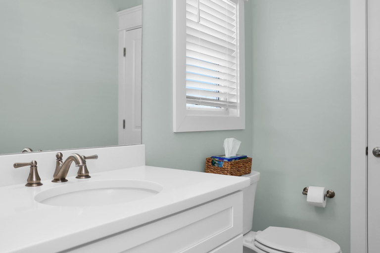 Bathroom 4, Oystercatcher, Gulf
