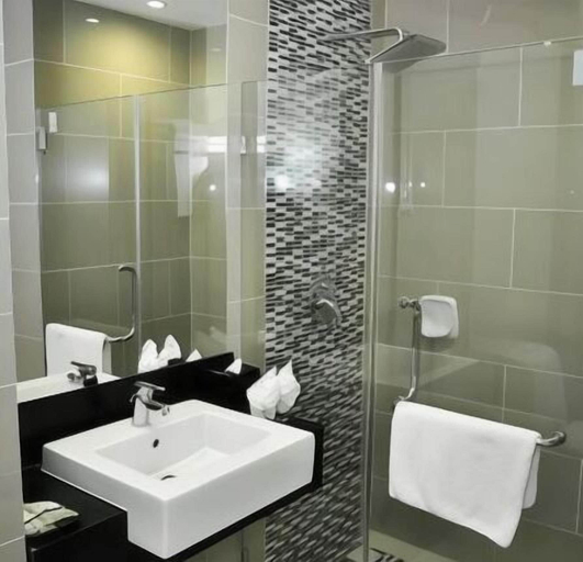 Bathroom 22