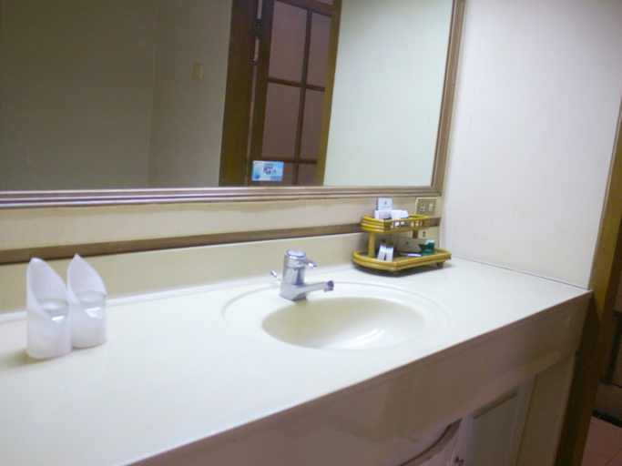 Bathroom 4