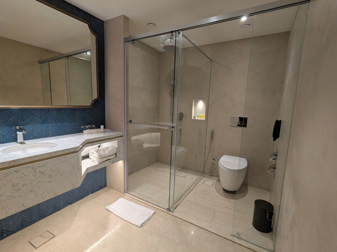 Bathroom 5, Boulevard9, Nadiad – IHCL SeleQtions, Kheda