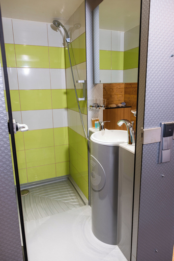 Bathroom 4, Botel Marina, Praha 7