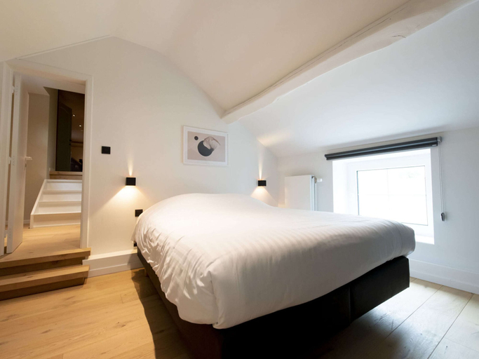 Bedroom 3, Luxury Villa With an Incredible Private Pool, Close to Maastricht and Liège, Liège