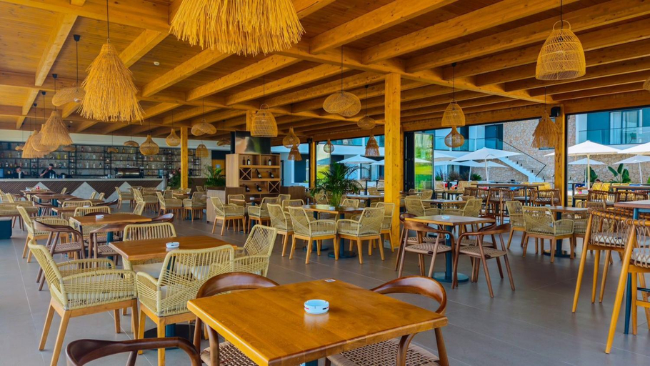 Food & Drinks 5, Black Diamond Hotel Dhermi, Vlorës