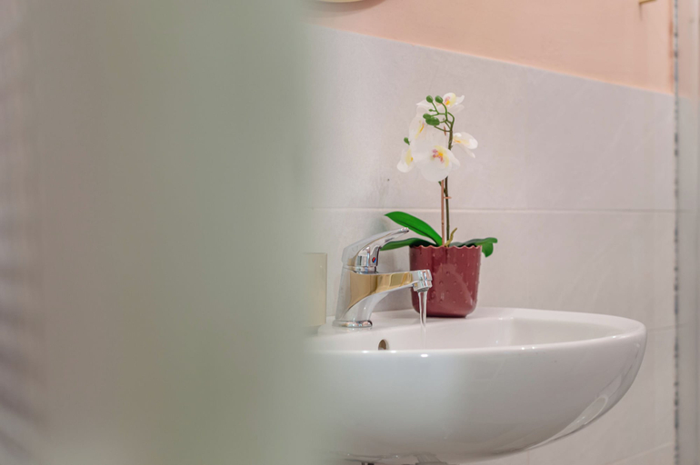Bathroom 3, Wine Apartments Florence Sangiovese, Florence