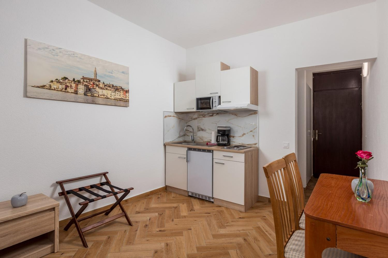 Others 3, APARTMENTS JADRANKa, Omišalj