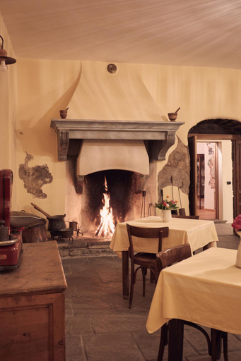 Food & Drinks, Le Corti Dei Sassi, Sondrio
