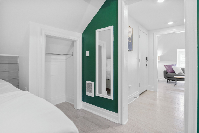 Bedroom 4, Cozy Comfortable and Quiet Suites FT, Philadelphia