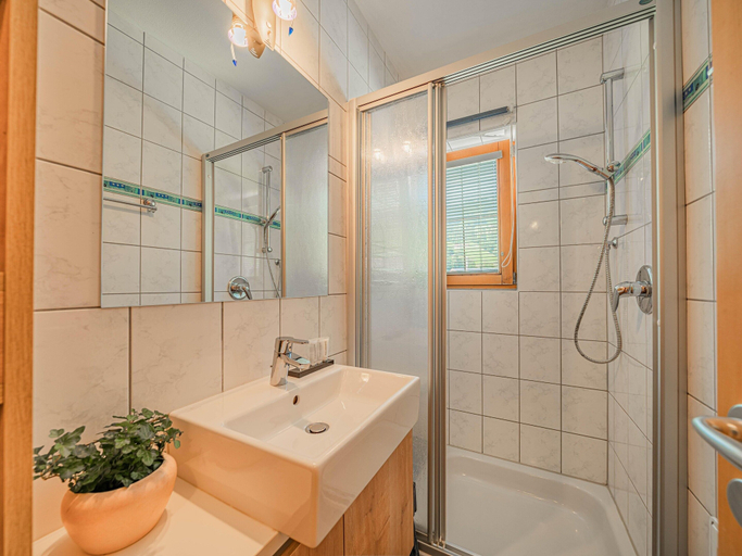 Bathroom 5, Apartment in Brixen Near Wilder Kaiser Gondola, Kitzbühel