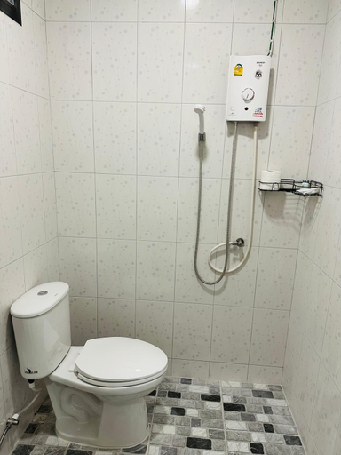 Bathroom, บ้านโกจุยรีสอร์ต, Sichon