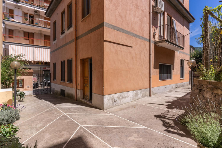 Others 5, Casa Maris, Napoli