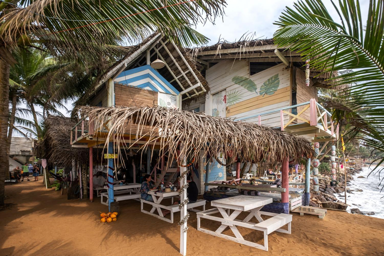 Food & Drinks 2, Bara Beach Home, Hikkaduwa