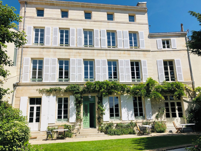 Exterior & Views 2, L'Hôtel Particulier du 12, Deux-Sèvres