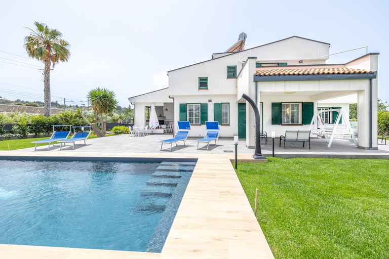 Others 5, Villa Arvilla with Private POOL, Palermo