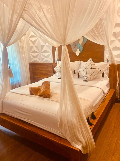 Bedroom 13