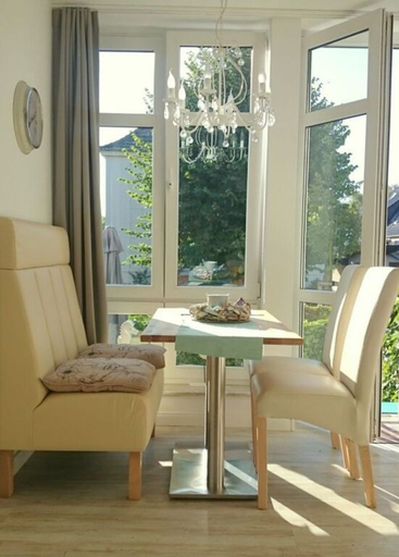 Dining, "La Mer" Haus Windrose, Rostock