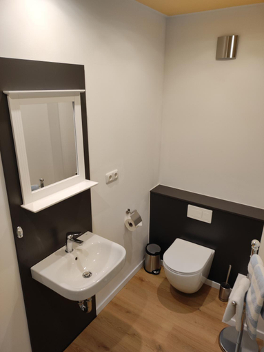 Bathroom 3, zum bayrischen Bruckel, Amberg