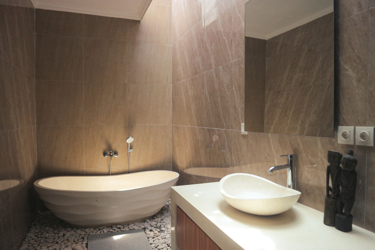 Bathroom 5, Villa Sinergi Seminyak 4, Badung