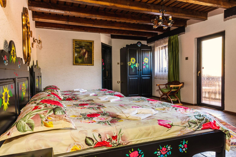 Others 3, Casa Soseco, Orsova
