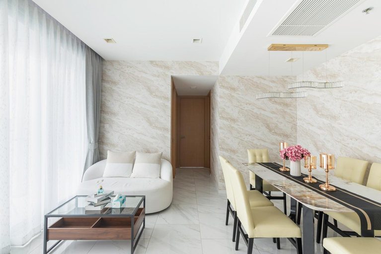 Dining Room 18