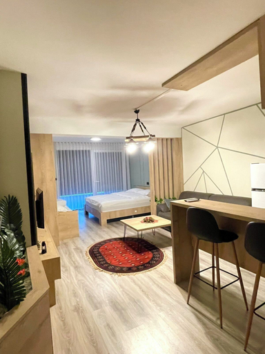 Others 4, Nesi apartment, Priština