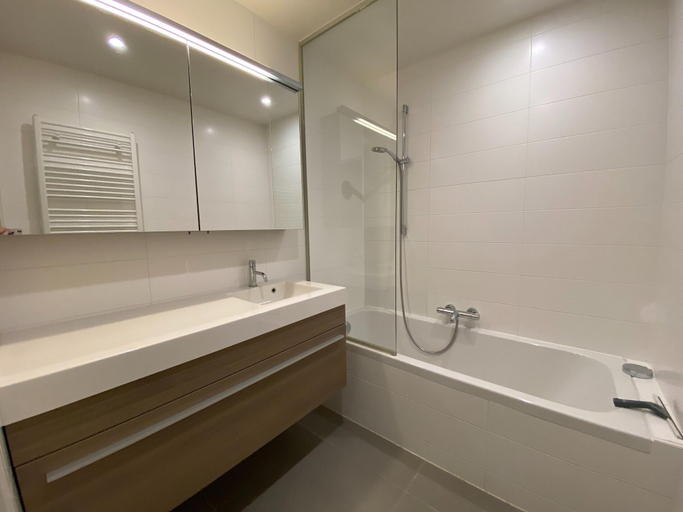 Bathroom 4, Apartment in Nieuwpoort Near the sea, West-Vlaanderen