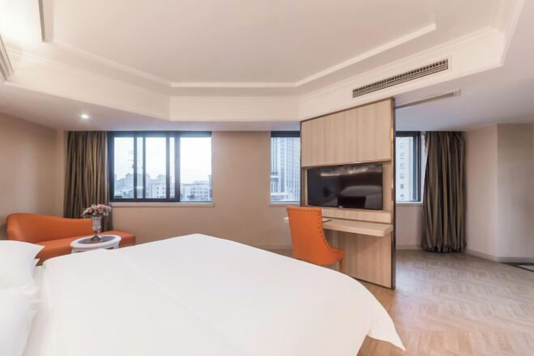 Bedroom 3, Vienna Hotel (Taixing Gulou Xintiandi Sports Center), Taizhou