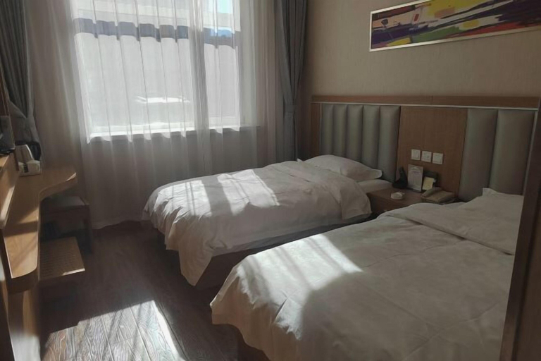 Bedroom 3, Jinshan Hotel, Chifeng