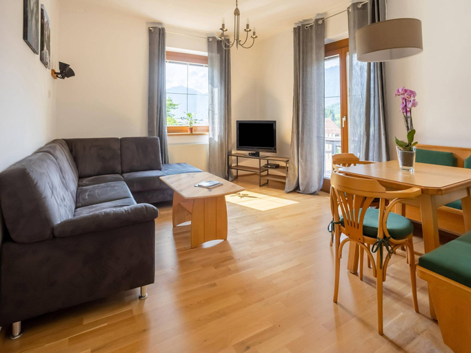 Living room, Holiday Home in the ski Area in Kotschach-mauthen, Hermagor