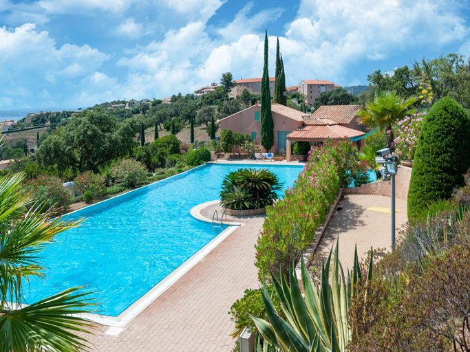 Others 1, Apartment near Saint Tropez Beach, Var