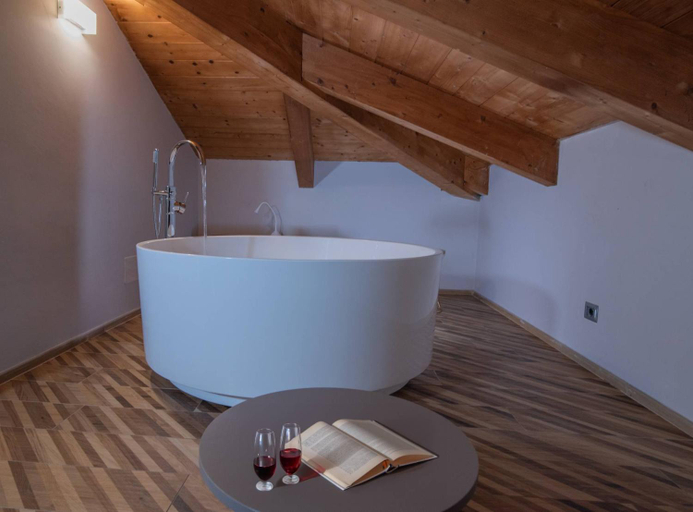 Bathroom 8