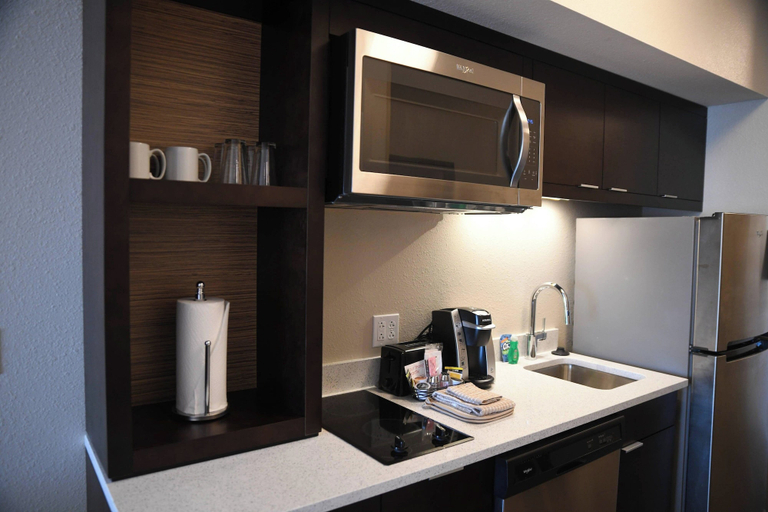 Dining Room 10