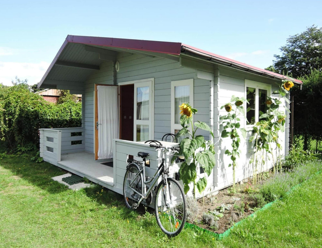 Exterior, Bungalow With Terrace and Scenic Grounds, Kamień