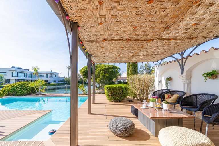 Balcony/terrace 4, Villa in Empuriabrava with Private Mooring, Girona