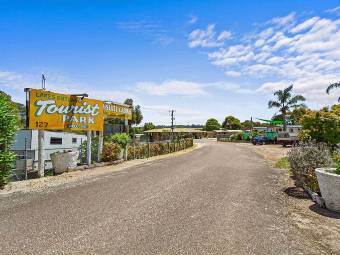 Exterior & Views 1, Lakes Entrance Tourist Park, E. Gippsland - Bairnsdale