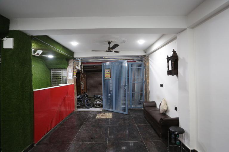 Public Area 2, Hotel Twamev Couple Friendly Laxmi Nagar, West