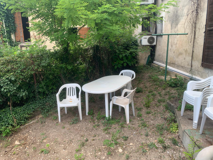 Others 2, Maison des ailes d Anges, Vaucluse