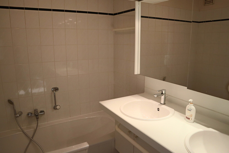 Bathroom 3, Sea View Family Apartment, West-Vlaanderen