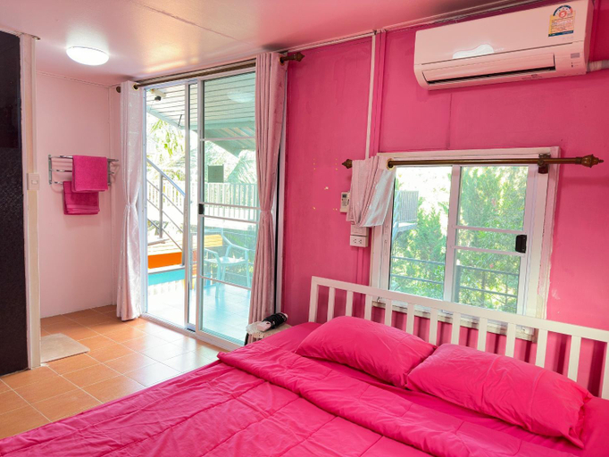 Bedroom 13