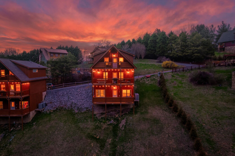 Exterior & Views 2, Enchanted Forest Hideaway by Ghosal Luxury Lodging, Sevier