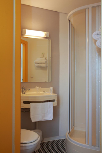 Bathroom 3