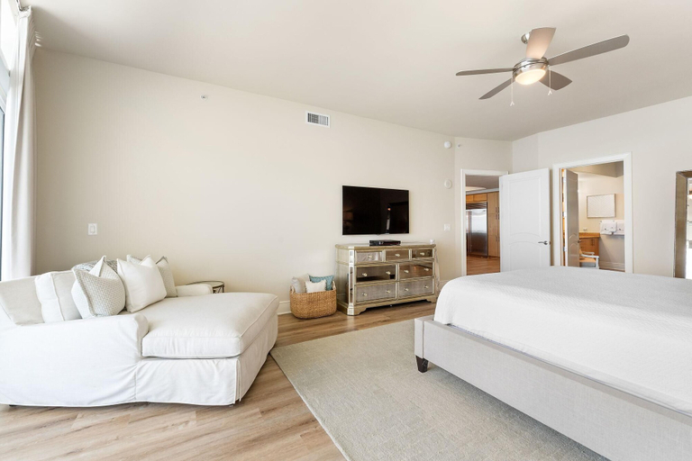Bedroom 2, Turquoise C2208, Baldwin