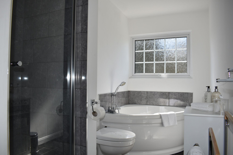 Bathroom, Moorlands, Devon