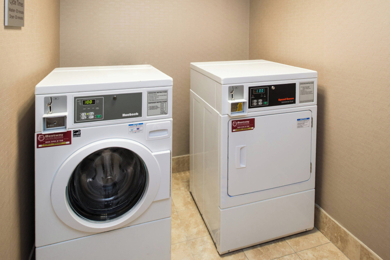 Bathroom 4, Courtyard Marriott Victorville, San Bernardino